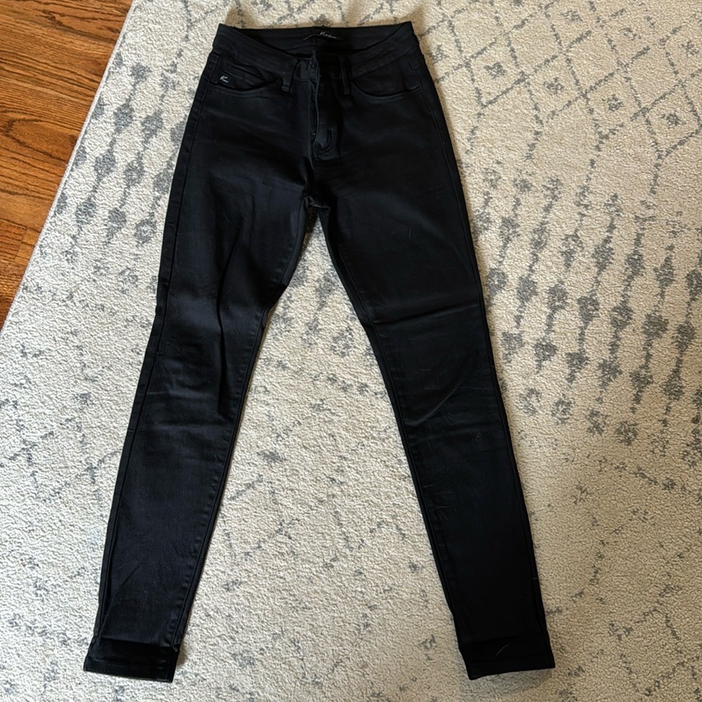 Like-new Kancan black denim skinny jeans style KC11214BK 7/27